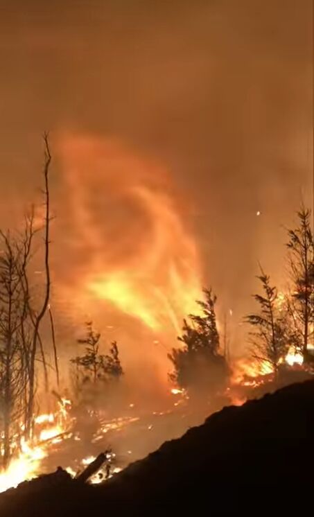 wildfire Rum Creek Fire Unified Command whirlwind night image from video 8.31.22.png